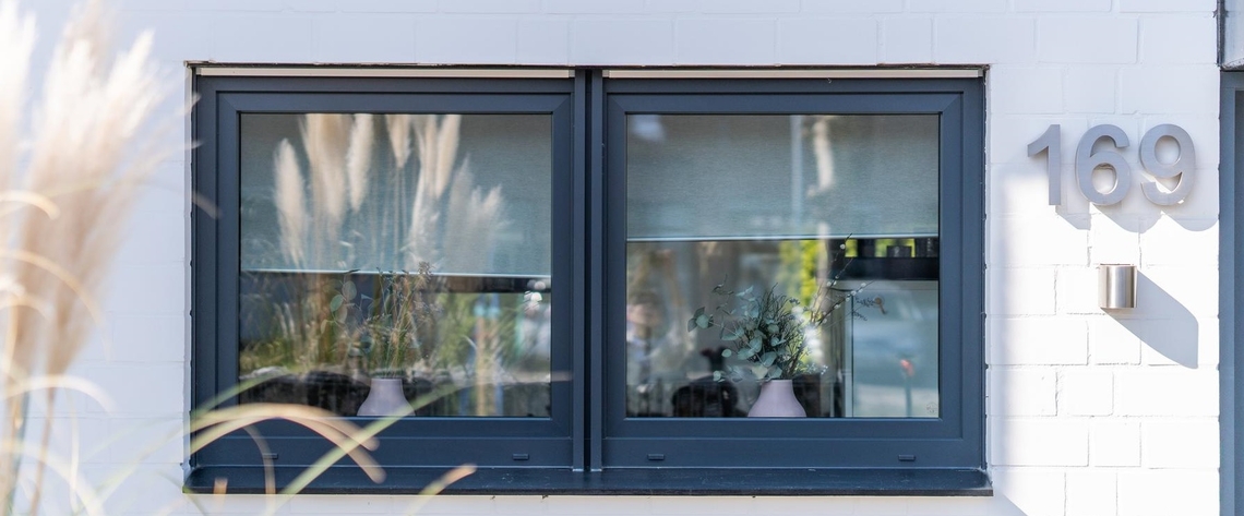 Kunststoff-Aluminium-Fenster von PaX in saniertem Einfamilienhaus