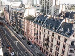 Altbaufenster mit Schallschutz an vielbefahrener Strasse in Frankfurt am Main