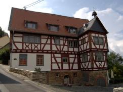PaXpur 58 Fenster aus Kiefer und Haustür für Fachwerkgebäude in Kronberg