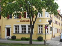 Siedlungsgebäude mit PaXretro58 Fenstern aus Eukalyptus in Erlangen 
