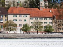 Ehemaliges Kloster Landsberg aus 1500 mit PaX Kastenfenstern aus Fichte