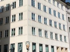 PaXretro78 aus Eukalyptus für Stadthaus in München