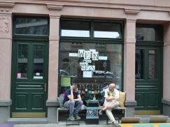 Holz-Haustüren in grün in Frankfurt am Main