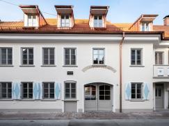 PaXretro68 aus Kiefer für ehemaliges Stadtbauernhaus in Schongau