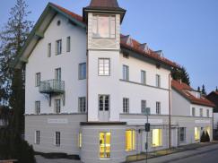 Denkmalgerechte PaXpur68 Fenster in Wohn- und Geschäftshaus in Utting am Ammersee