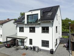 Neubau Einfamilienhaus in Bingen mit Holz-Aluminium-Fenstern von PaX