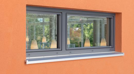 Kellerfenster in Kunststoff-Aluminium
