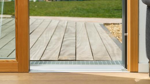 Barrierearme Schwelle einer Hebe-Schiebe-Tür von PaX