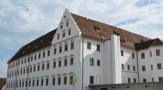 Installation von PaXretro58 fenstern aus Fichte in Diözese Rottenburg