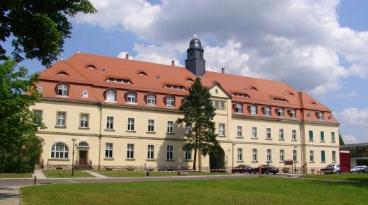 PaXcontur68 aus Kiefer für historisches Klinikum in Leipzig