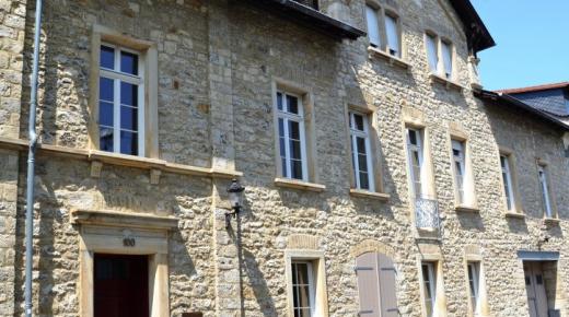 PaXcontur68 aus Meranti für Winzerhaus von 1877 in Ingelheim