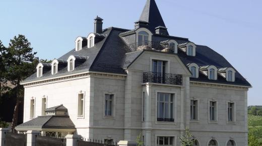 Jahrhundertwende Villa mit PaXretro 58 und 68 aus Eukalyptus in Wien