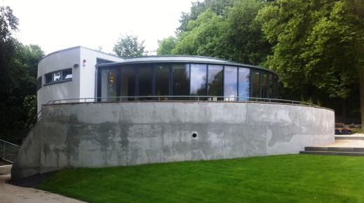 PaXpur58 Fenster aus Kiefer und Vollblatttüren für Pavillon aus den 1920er Jahren in Frankfurt am Main