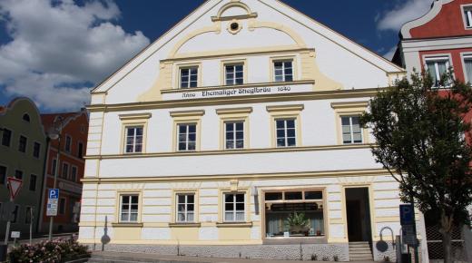 PaXretro58 Denkmalschutzfenster für ehemaligen Stieglbräu in Geisenhausen