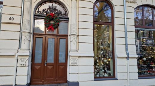 Haustür mit Rundbogen in Wiesbaden 