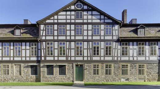 Kloster in Loccum mit PaXcontur68 mit Innenvorfenstern