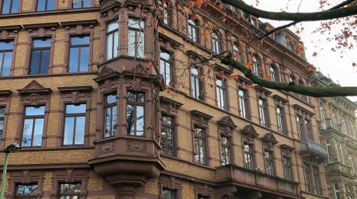 PaXretro68 aus Eukalyptus für Jahrhundertwende-Zeilen-Eckwohnhaus in Mainz 