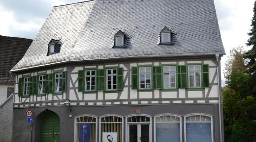 PaXretro68 Fenster aus Lärche in Oestrich-Winkel