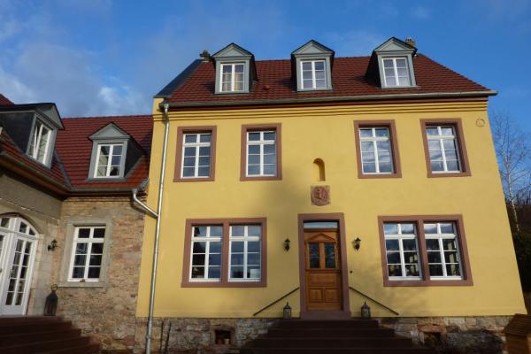 Wohngebäude in Östrich-Winkel mit PaXretro58 aus Kiefer