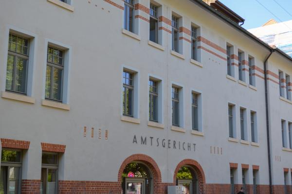 Denkmalgerechte Fenster PaXretro78 für Amtsgericht in Tübingen seitliche Ansicht