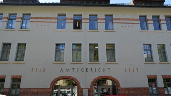 Denkmalgerechte Fenster PaXretro78 für Amtsgericht in Tübingen Frontansicht