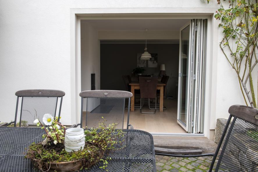 Falt-Schiebe-Tür komplett geöffnet Aussenansicht