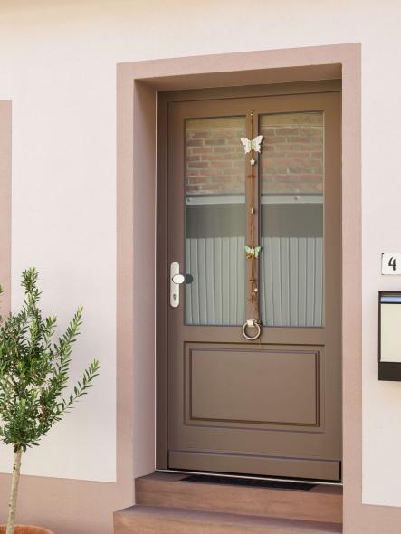 Einzelaufnahme Altbau-Haustür von PaX in Fachwerkhaus in Dieburg