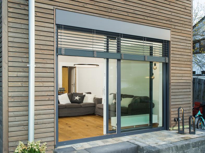 Parallel-Schiebe-Kipp-Tür aus Kunststoff-Aluminium