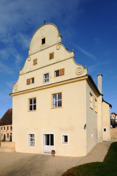 Neue PaXpur58 Fenster im Barockschloss in Altheim 