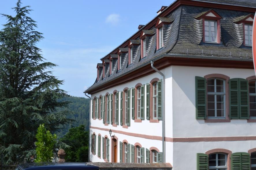 Neue PaXpur58 Holzfenster für das Bassenheimer Palais in Oberreifenberg