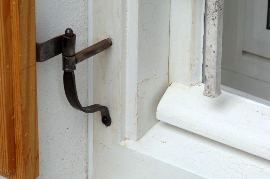 PaX-Kastenfenster aus Eiche für ein Bauernhaus in Bernau Detailaufnahme