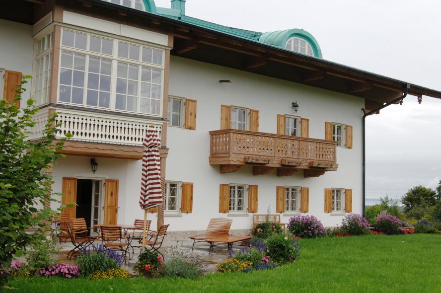 PaX-Kastenfenster aus Eiche für ein Bauernhaus in Bernau