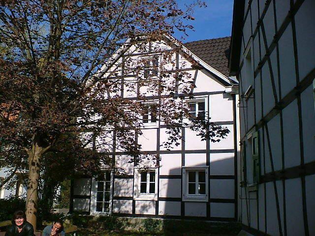 Bergische Fachwerkhäuser mit PaXcontur68 aus Kiefer in Odenthal ausgestattet 