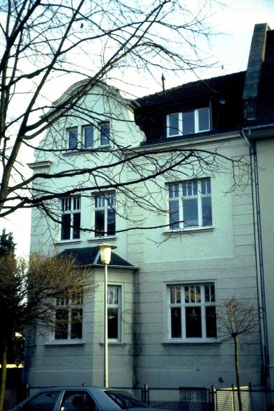 Rekonstruierte Denkmalschutzfenster PaXretro58 aus Meranti in Brühl 