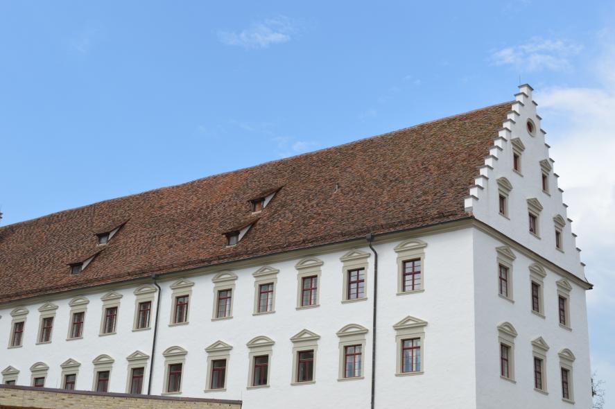 Installation von PaXretro58 fenstern aus Fichte in Diözese Rottenburg