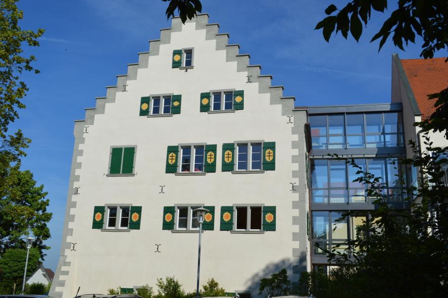 Ehemaliges Spital mit PaXretro58 aus Eukalyptus ausgestattet