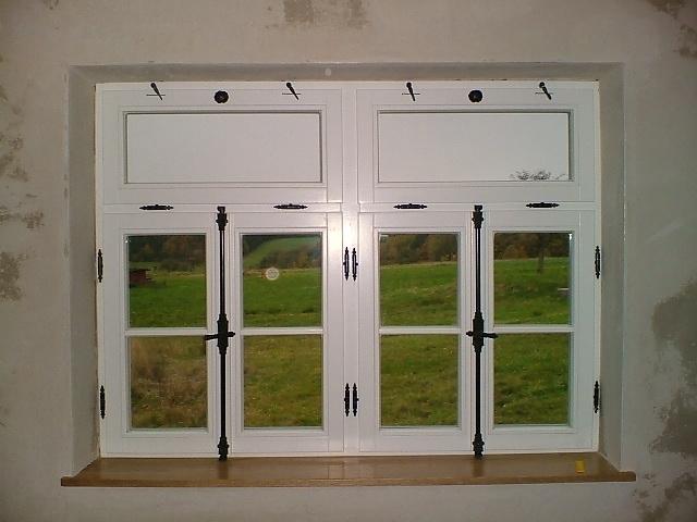 Ehemalige Hofanlage mit PaXpur58 Holzfenstern in Heidenrod Innenansicht