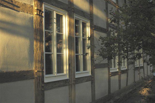 Fachwerkhaus mit PaXretro58 Fenstern aus Kiefer in Vlotho Nahaufnahme