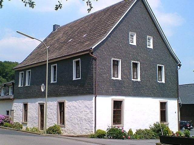 PaXretro58 Fenster aus Eukalyptus für Herrenhaus "Burg" in Kürten-Olpe