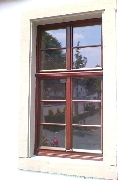 PaXretro58 Fenster aus Eukalyptus für Herrenhaus "Burg" in Kürten-Olpe Nahaufnahme