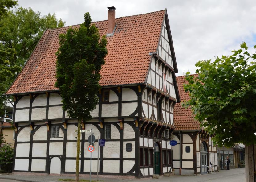 PaX-Kastenfenster aus Eiche für historisches Remensniderhaus in Herford