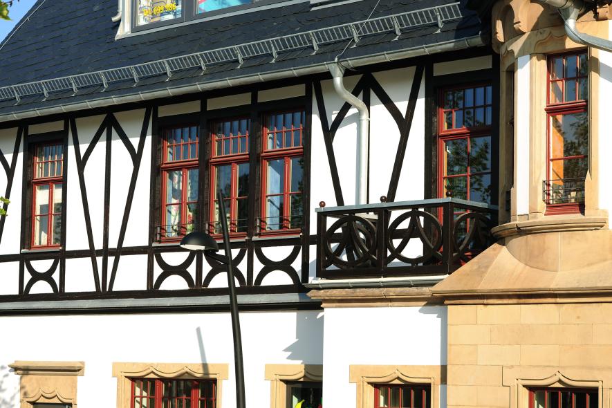 PaXretro78 Fenster aus Kiefer für historischen Bahnhof in Oberursel Obergeschoss