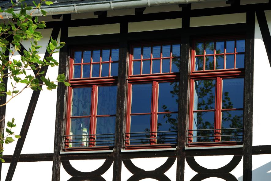 PaXretro78 Fenster aus Kiefer für historischen Bahnhof in Oberursel Fenster Obergeschoss