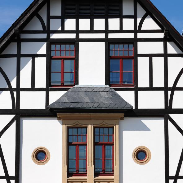 PaXretro78 Fenster aus Kiefer für historischen Bahnhof in Oberursel 