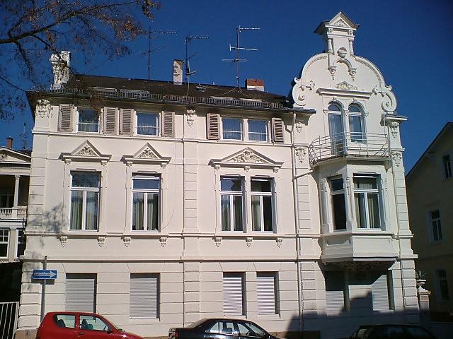 Rekonstruierte Holzfenster PaXcontur68 in Wiesbaden