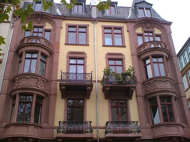 Austausch alter Fenster gegen PaXcontur68 in Frankfurt am Main