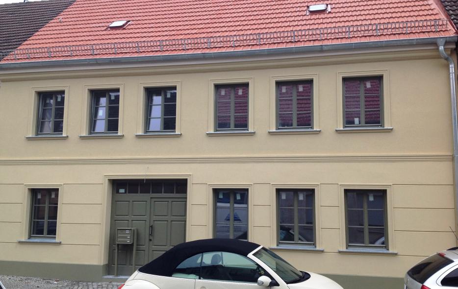 Jahrhundertwendehaus in Luckenwalde mit PaXretro68 aus Eukalyptus