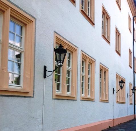 PaX-Verbundfenster aus Eiche mit Einbruchhemmung für Schloss Ettlingen