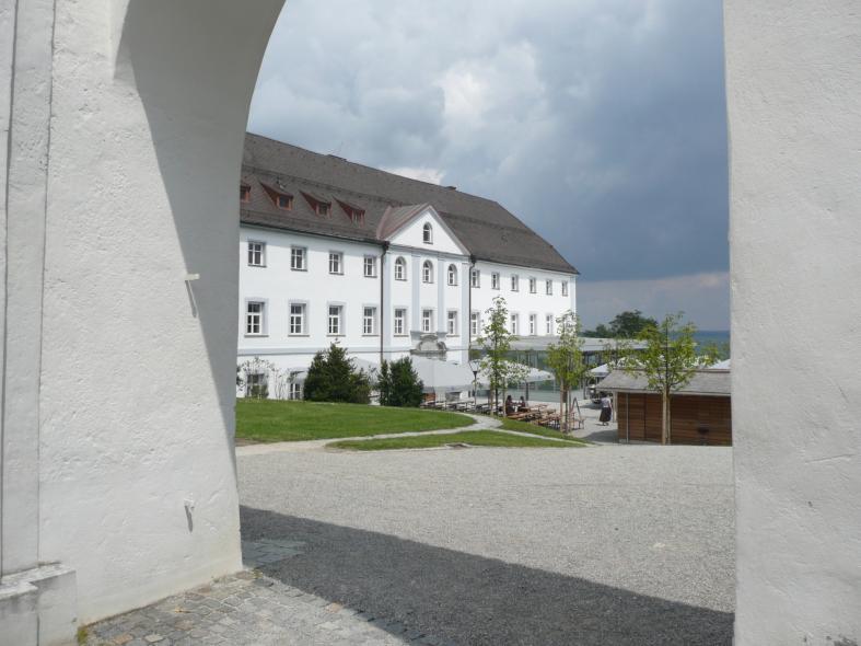 PaXretro58 Holzfenster aus Kiefer für Schlosshotel Herrenchiemsee