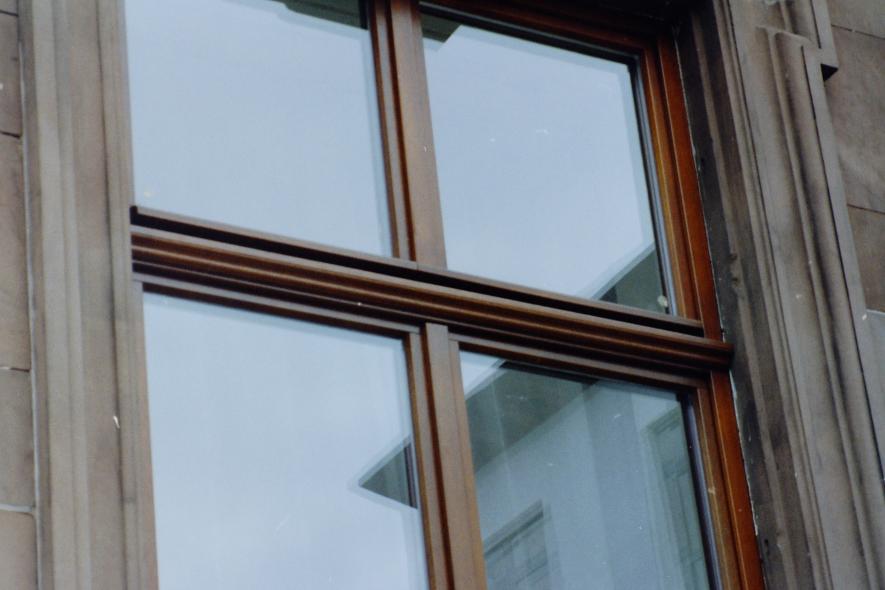 Neue PaXcontur68 Fenster für Villa Enzinger in Worms Detailaufnahme